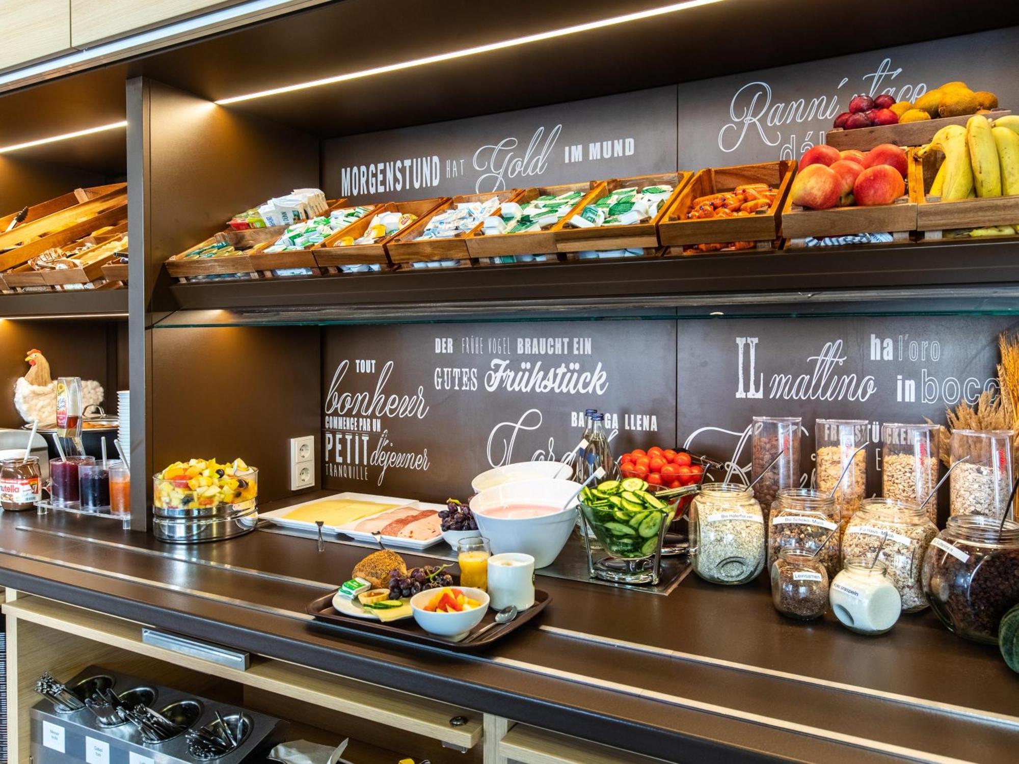 B&B Hotel Hamburg-Altona Екстериор снимка